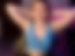 Live cam show with MissBlossomm - Big Nipples on EXY