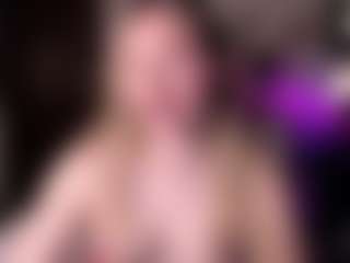 MissBlossomm's Live Sex Cam Show