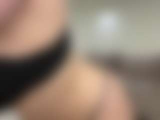 Live cam show with Rina - Handjob on Camsoda