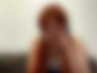 EleonoreHawkey's Live Sex Cam Show