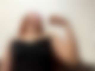 Live-camshow met EleonoreHawkey - New Dirty Talk op Camsoda