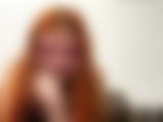 Live cam show with EleonoreHawkey - New Big Ass on TeamSkeetLive
