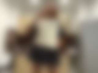 EleonoreHawkey's Live Sex Cam Show