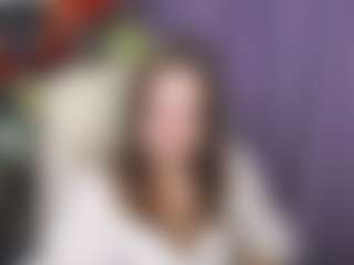Live cam show with ElizabethGlow - Submissive on CamwithHer