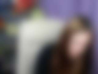 Live cam show with ElizabethGlow - Role Play on hrnylive.com