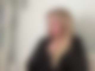 Live cam show with Stella - Young Adult on fapnchat
