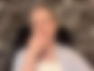 Live cam show with RoslynMiernik - Fetish on Hubzter Live