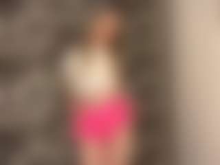 RoslynMiernik's Live Sex Cam Show