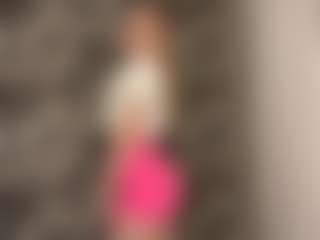 RoslynMiernik's Live Sex Cam Show