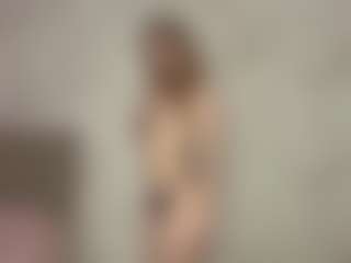Live cam show with RoslynMiernik - Oil on https://playwithruby.com