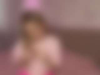 Live cam show with RoslynMiernik - Blue Eyes on CamSodaAdn
