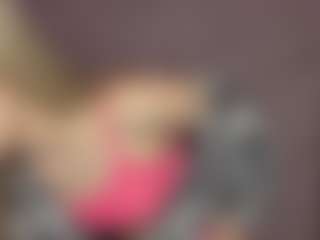 RoslynMiernik's Live Sex Cam Show