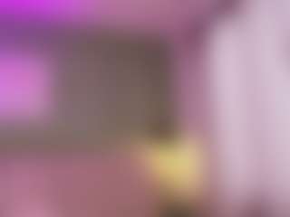 Live cam show with DebonyRose - Ebony MILF on nudelive.tv