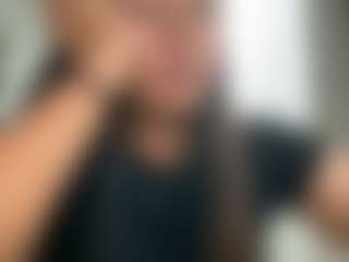 julieee04's Live Sex Cam Show
