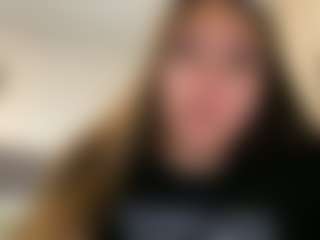 julieee04's Live Sex Cam Show