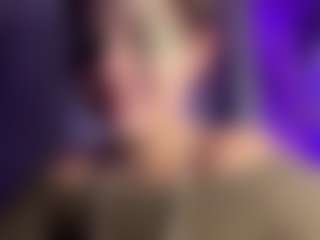 Live cam show with LatrinaBonno - Blue Eyes on Soda Cam