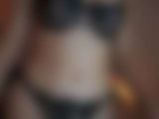 Live cam show with MooningKatee - Eating Pussy on Hubzter Live