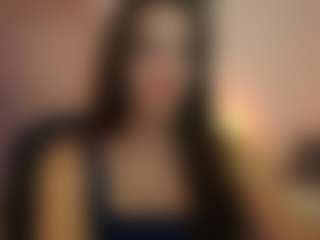 Live cam show with MooningKatee - Body Massage on StripNow