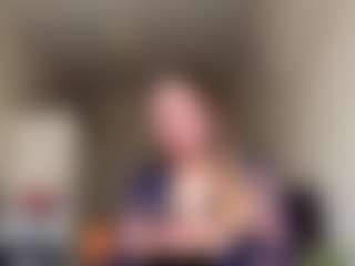 Live cam show with NylaWipprecht - New Brown Eyes on Camsoda