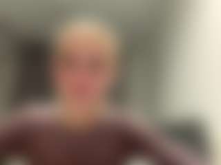Live cam show with ShawandaRidenhour - New Teen (18+) on sexytreat.net