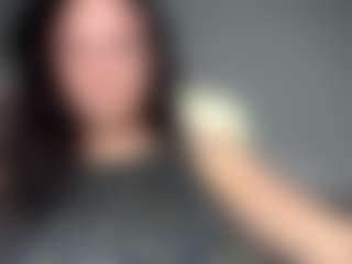 Live cam show with AvaStone1 - Green Eyes on friskycurves.com