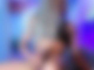 CLOECAMERON's Live Sex Cam Show