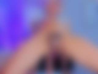 CLOECAMERON's Live Sex Cam Show