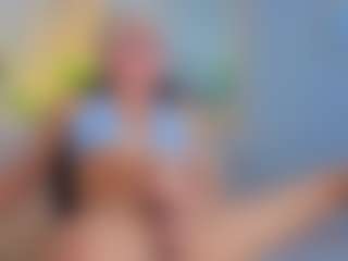 CLOECAMERON's Live Sex Cam Show