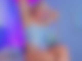 CLOECAMERON's Live Sex Cam Show