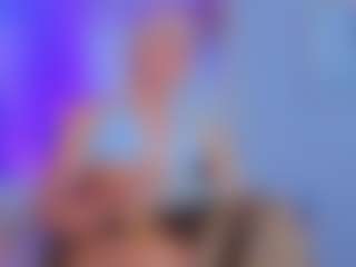 CLOECAMERON's Live Sex Cam Show