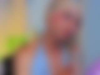 CLOECAMERON's Live Sex Cam Show