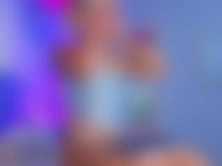 CLOECAMERON's Live Sex Cam Show