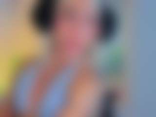 CLOECAMERON's Live Sex Cam Show