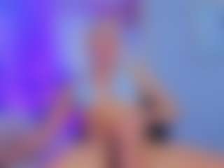 CLOECAMERON's Live Sex Cam Show