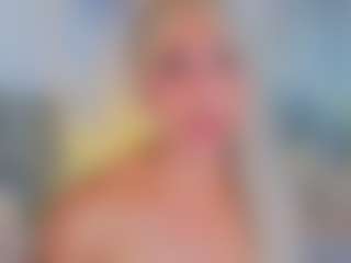 CLOECAMERON's Live Sex Cam Show