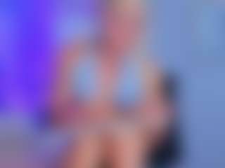 CLOECAMERON's Live Sex Cam Show
