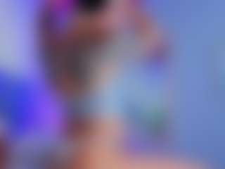 CLOECAMERON's Live Sex Cam Show