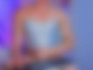 CLOECAMERON's Live Sex Cam Show