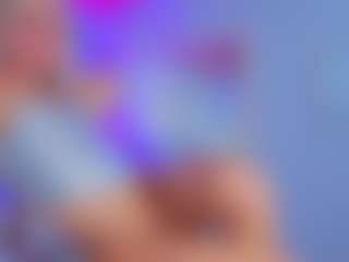 CLOECAMERON's Live Sex Cam Show