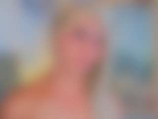 CLOECAMERON's Live Sex Cam Show