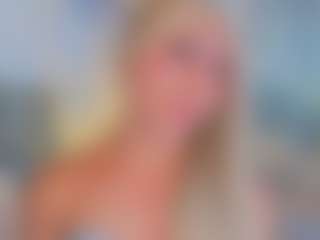 CLOECAMERON's Live Sex Cam Show