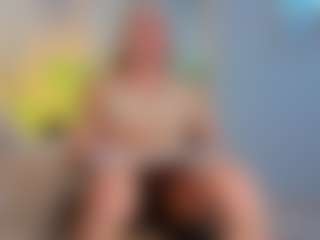 CLOECAMERON's Live Sex Cam Show