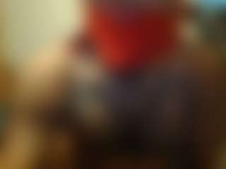 Live cam show with Bad_lilBitch - Eating Pussy on PervPlay.com