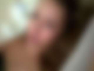 Live cam show with AntionetteDejong - College on Camsoda