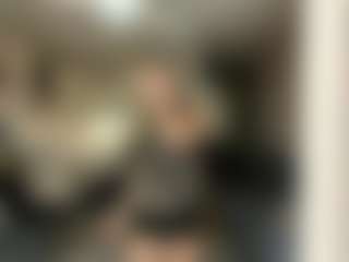 Live cam show with AntionetteDejong - College on Camsoda