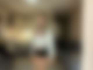 Live cam show with AntionetteDejong - Twerk on Camsoda