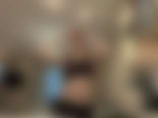 Live cam show with AntionetteDejong - Baby on StripNow