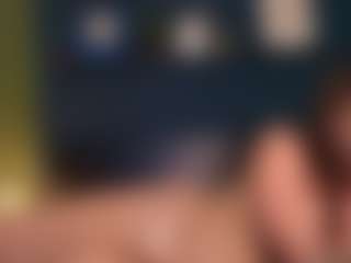 Giuliiaa's Live Sex Cam Show