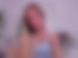 Live cam show with LisaBunnny - Upskirt on AdultVida.com
