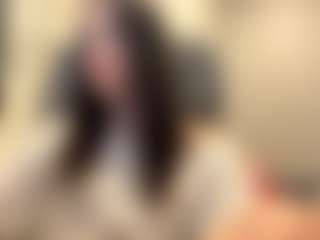Live cam show with Carolina - Green Eyes on TeamSkeetLive